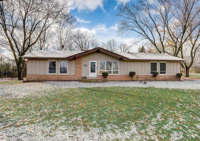 Photo of 996 Woodview Dr, Grafton, WI 53024