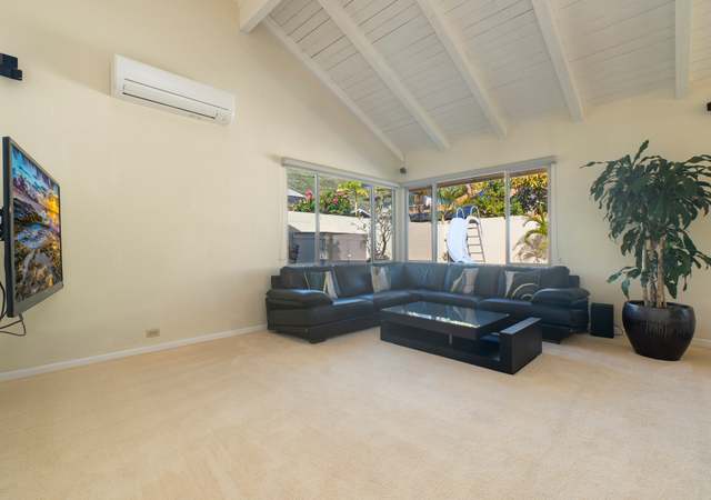 Photo of 7534 Manulele Pl, Honolulu, HI 96825
