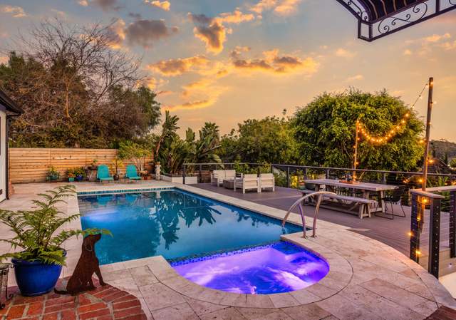 Photo of 2335 Ivy Rd, Oceanside, CA 92054