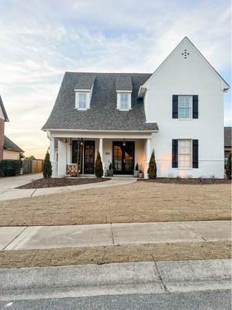 Photo of 1060 Evan Cir, Chelsea, AL 35043