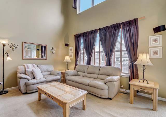 Photo of 3110 Sawgrass Dr, Aurora, IL 60502