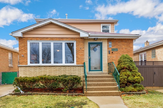 7432 N Octavia Ave, Chicago, IL 60631 | MLS# 11744343 | Redfin