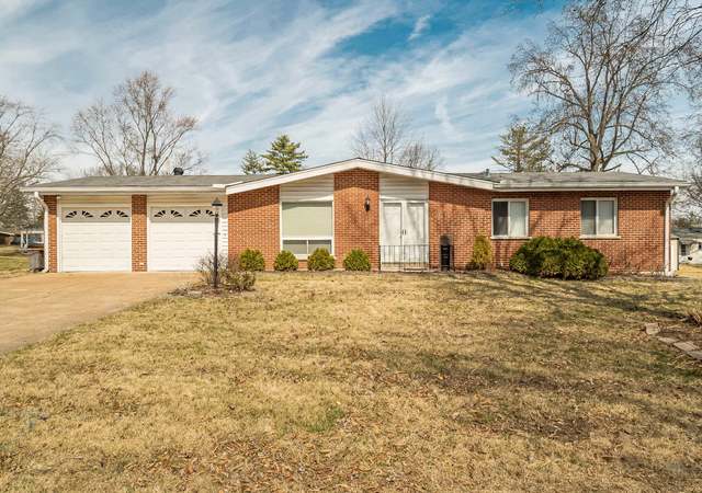 Photo of 9661 Mesa Dr, St Louis, MO 63132