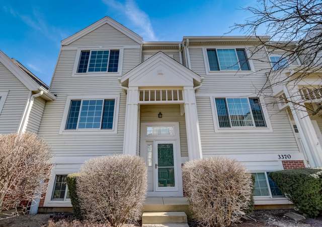 Photo of 3372 Ravinia Cir, Aurora, IL 60504