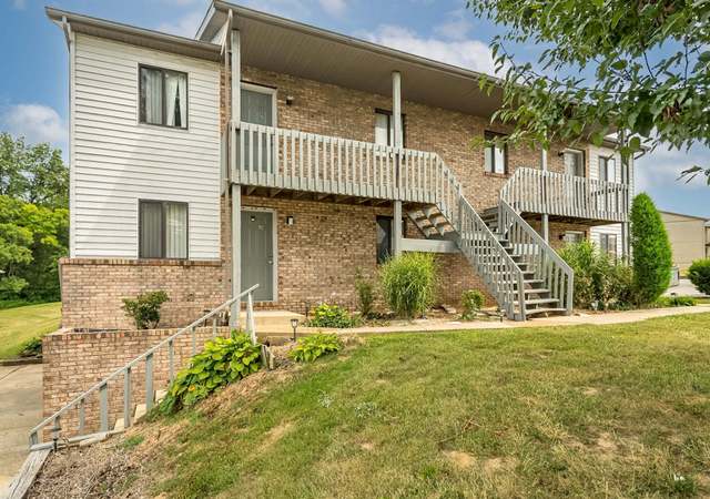 Photo of 104 Hillside Ln, Belleville, IL 62223