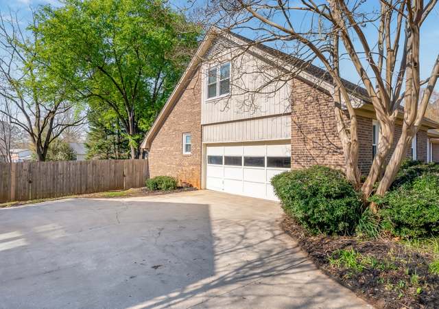 Photo of 207 Huntington Rd, Easley, SC 29642