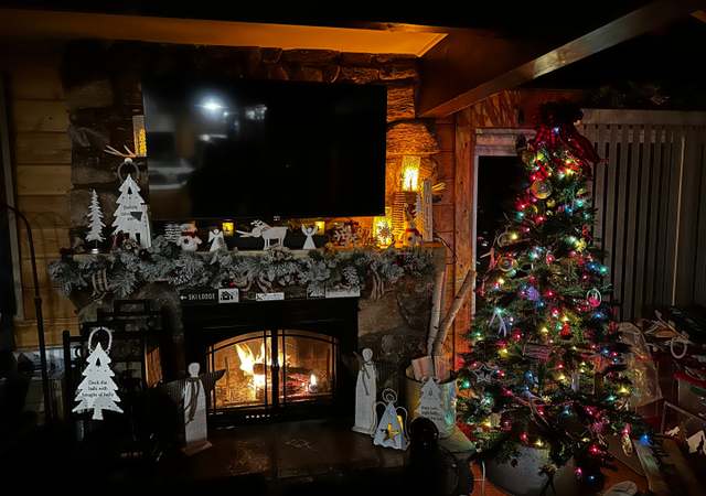 Photo of 551 Oriole Ct, Wrightwood, CA 92397
