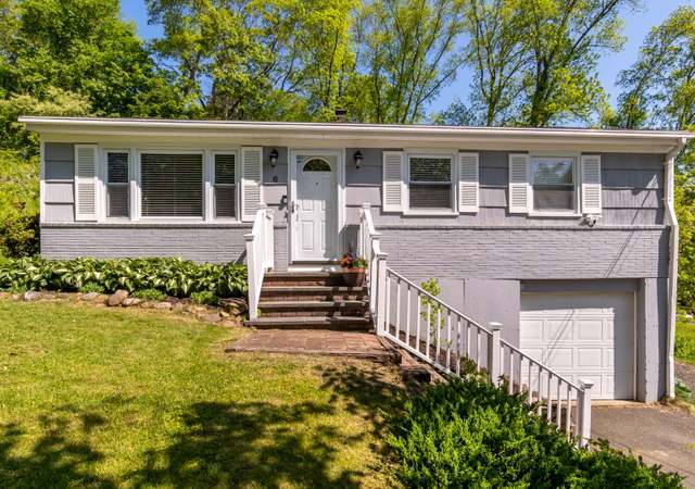 24 Apple Blossom Ln, Danbury, CT 06811