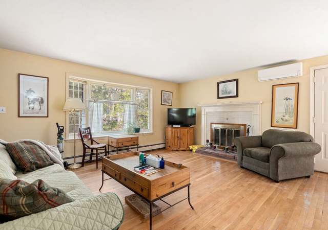 Photo of 118 Church St, Harwich, MA 02645