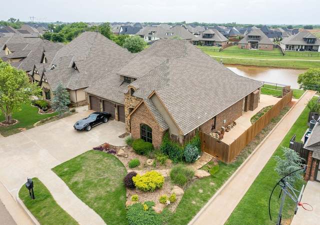 Photo of 14809 Rochefort Ln, Yukon, OK 73099