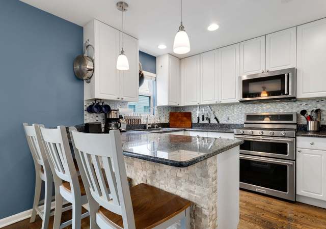 Photo of 8718 W Catherine Ave Unit D, Chicago, IL 60656