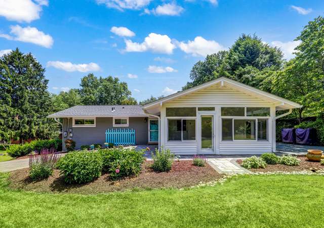 Photo of 10006 Boxford Ct, Fairfax, VA 22030