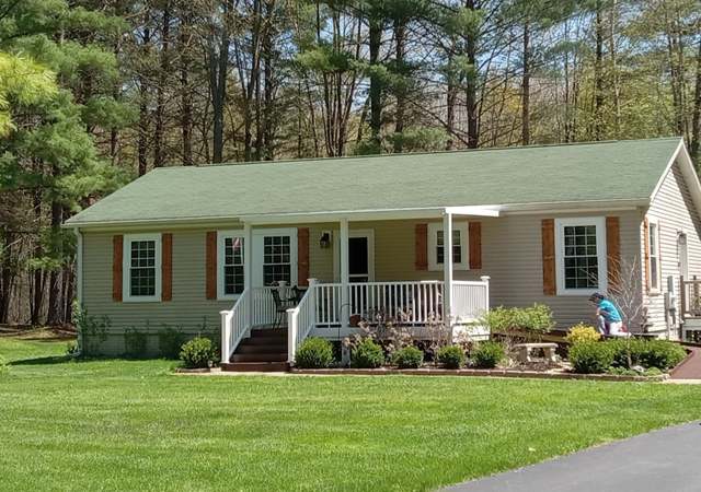 Property at 3436 Lakeshore Dr, Gladwin, MI 48624, 3 beds, 2 baths