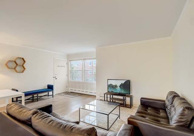 Photo of 2254 Sherman Ave #2, Evanston, IL 60201