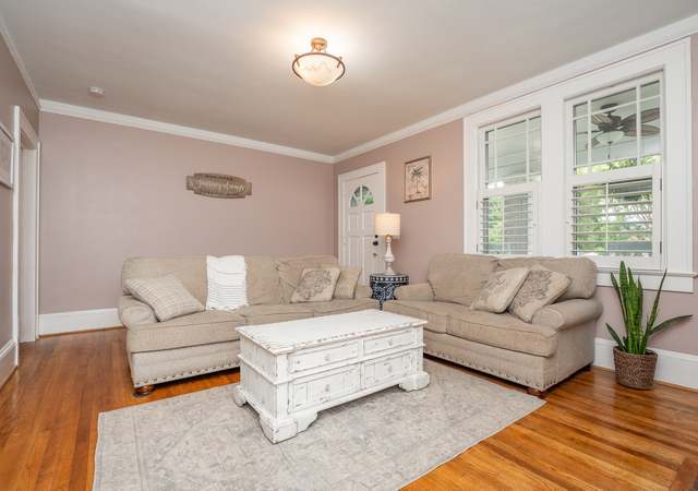 Photo of 310 E Florida St, Clinton, SC 29325