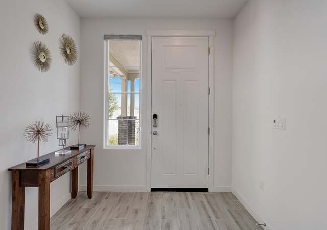 Photo of 117 E Central Pkwy, Mountain House, CA 95391