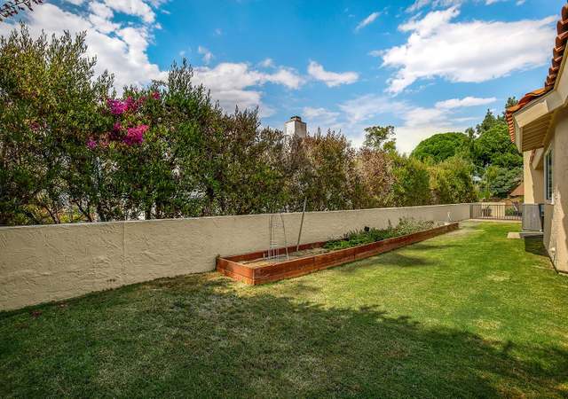 Photo of 6827 Corintia St, Carlsbad, CA 92009