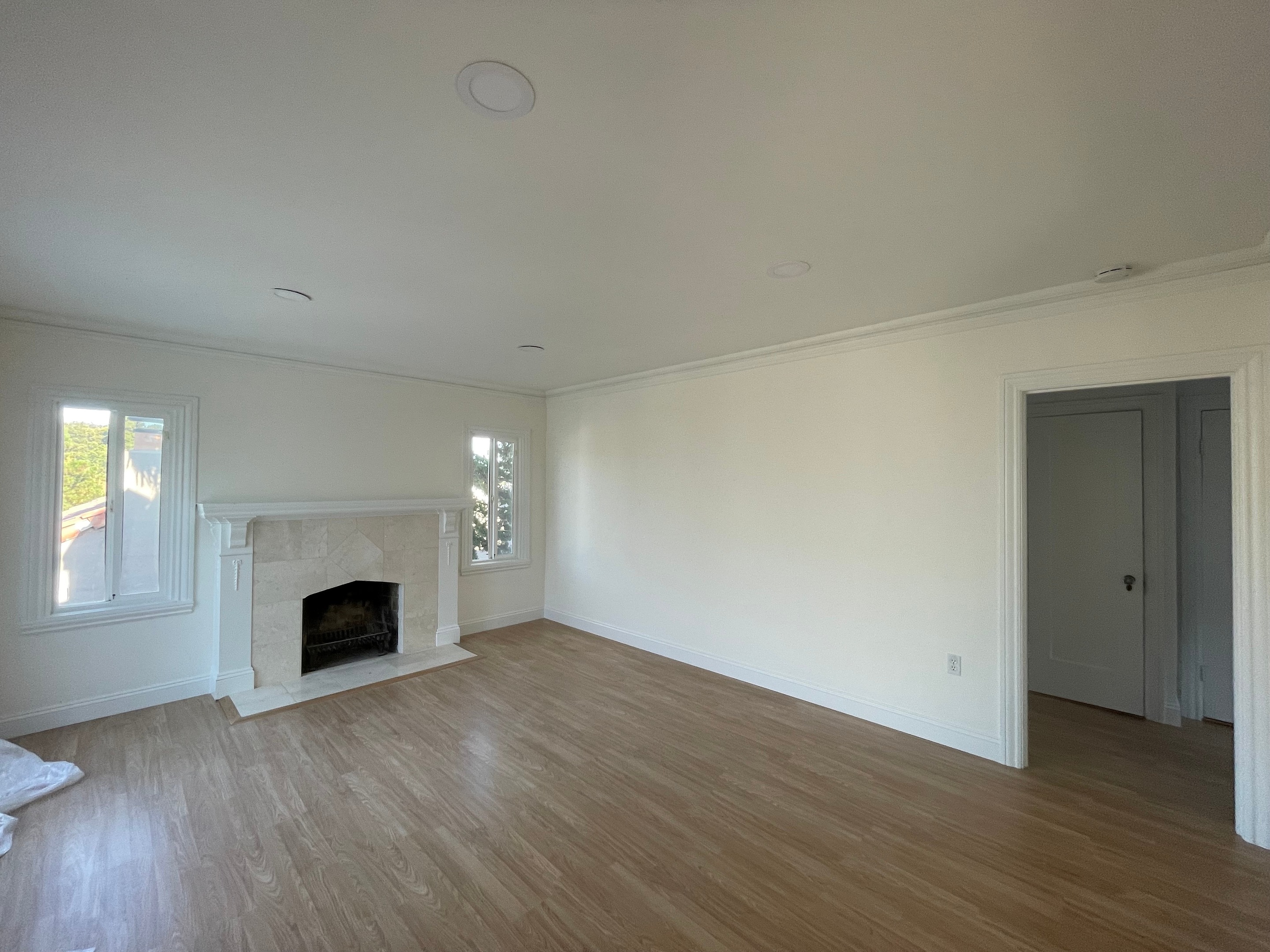1729 N First St - ze7779b