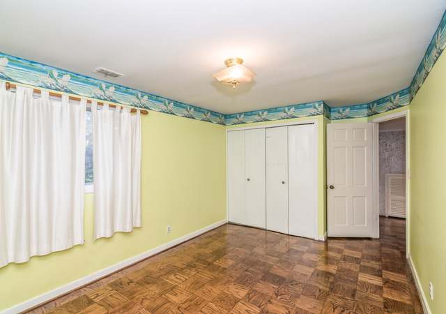 Photo of 36 Ponderosa Rd, Greenville, SC 29607
