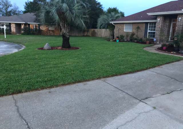 Property at 6031 Electra Ln, Pensacola, FL 32507, 3 beds, 2 baths