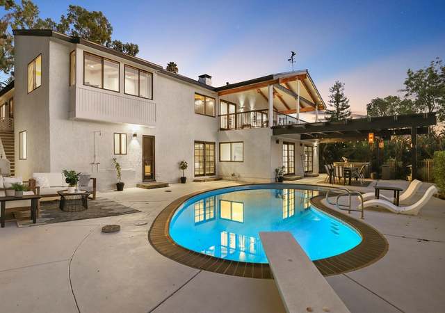 Photo of 22641 Macfarlane Dr, Woodland Hills, CA 91364