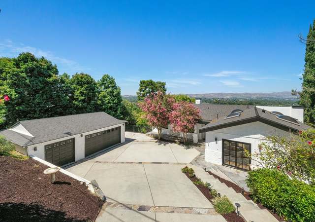 Photo of 22641 Macfarlane Dr, Woodland Hills, CA 91364