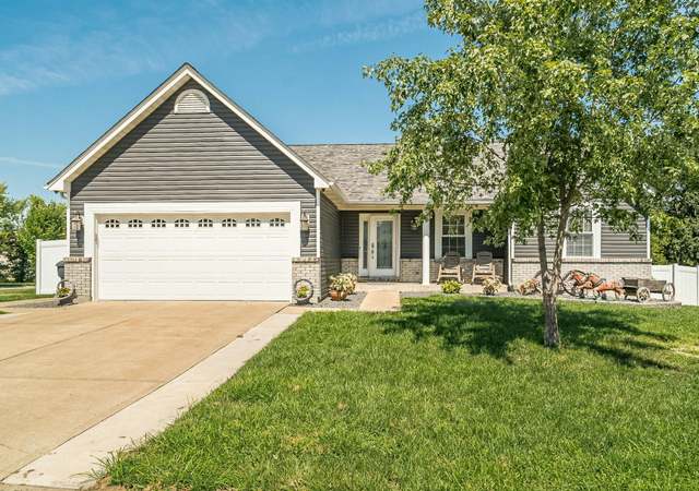 Photo of 2 Breezy Point Ct, O'fallon, MO 63368