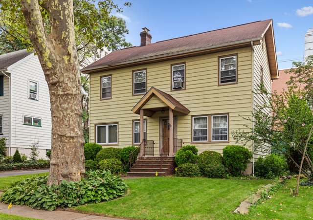 Photo of 20 Hathaway Pl, Glen Ridge, NJ 07028