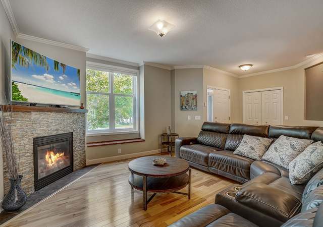 Photo of 48 E 125th St, Burnsville, MN 55337