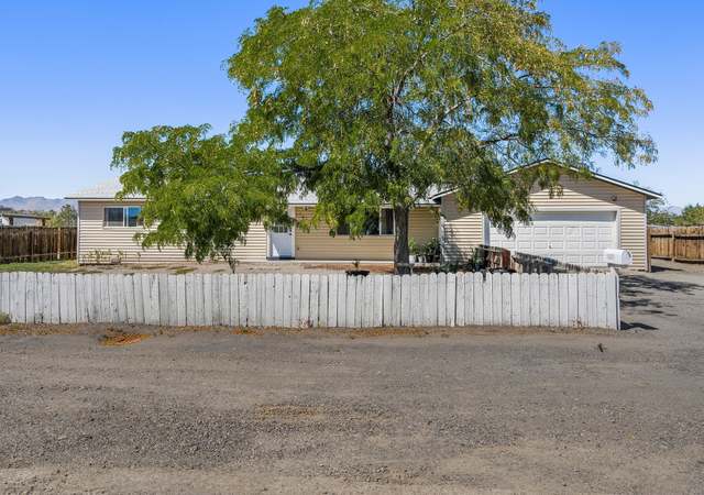 Photo of 160 Granada St, Fernley, NV 89408-9634