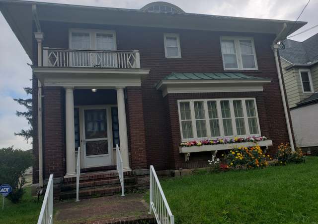 Property at 207 Lincoln Ave, Endicott, NY 13760, 4 beds, 3 baths