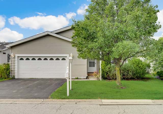 Photo of 72 Rocking Horse Ln, Grayslake, IL 60030