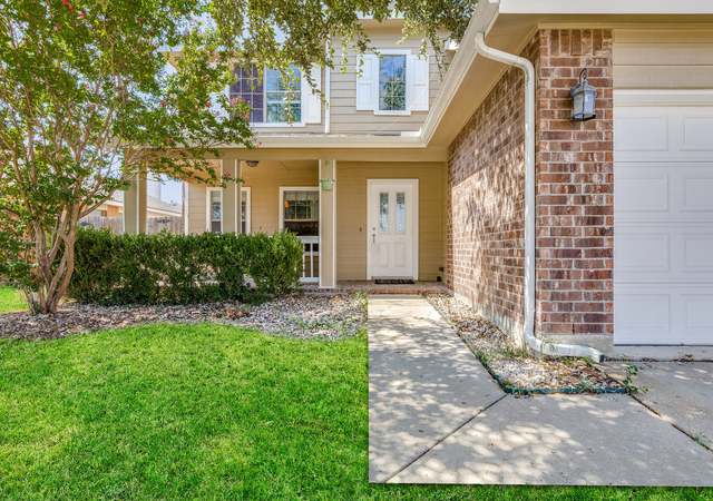 Photo of 812 Western Star Dr, Fort Worth, TX 76179