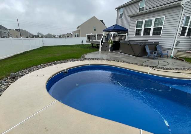 Photo of 45 Huntsville Dr, Gilbertsville, PA 19525