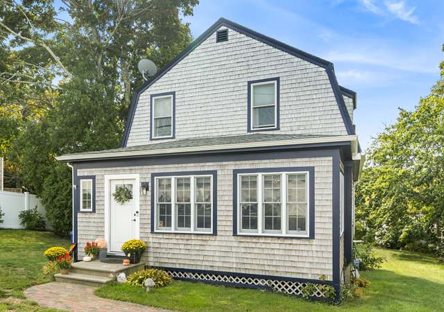 Photo of 10 Cotuit Rd, Bourne, MA 02532