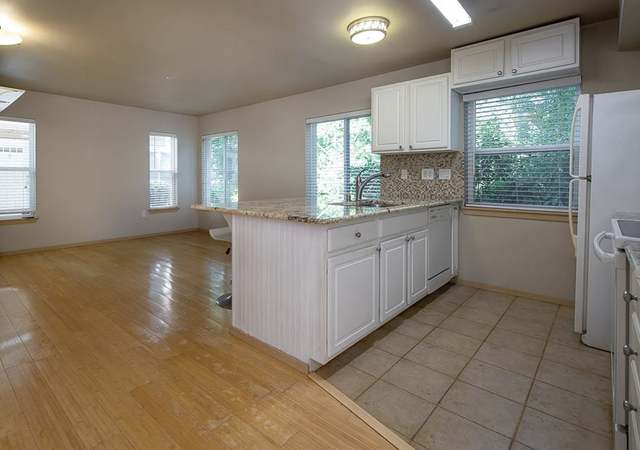Photo of 5551 Lakemont Blvd SE #1101, Bellevue, WA 98006