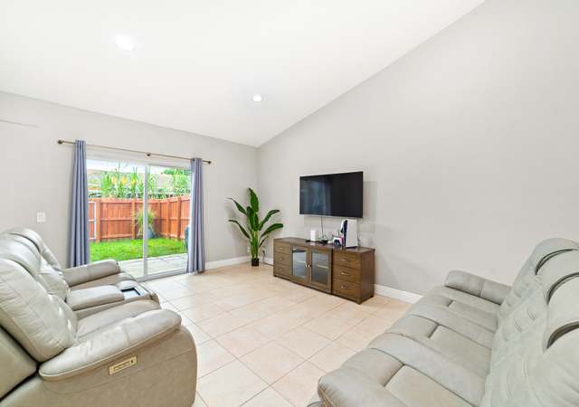 Photo of 7435 NW 33rd St, Lauderhill, FL 33319
