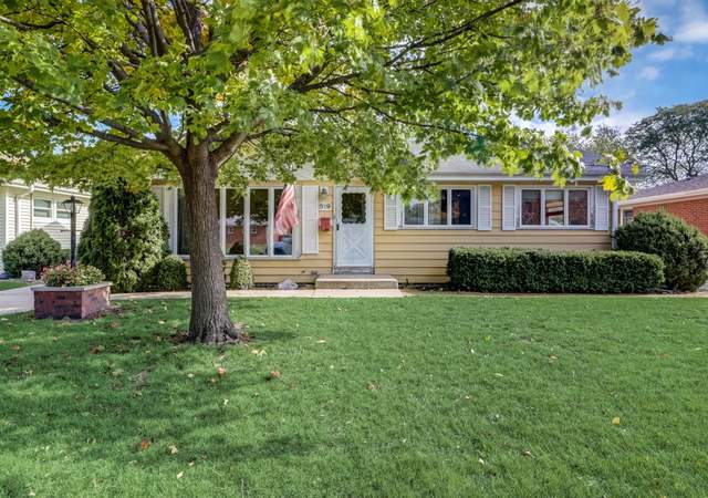 Photo of 519 N Pine St, Mount Prospect, IL 60056