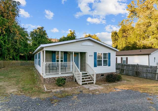 Photo of 490 S Mechanic St, Southern Pines, NC 28387