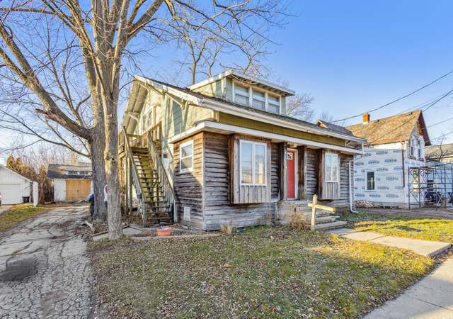 Photo of 227 E Franklin Ave, Neenah, WI 54956