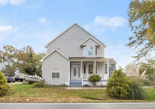 Property at 1046 Walnut Ave, North Beach, MD 20714, 4 beds, 2.5 baths