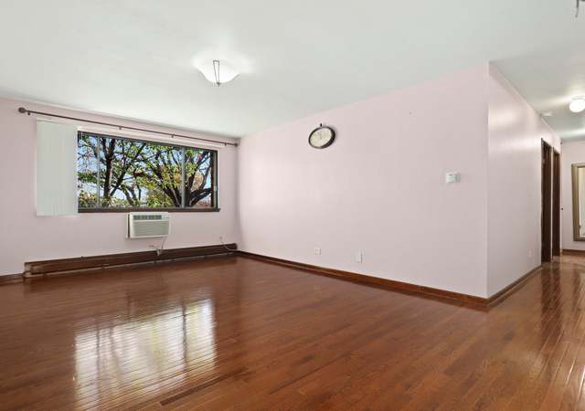 Photo of 5306 N Cumberland Ave #314, Chicago, IL 60656