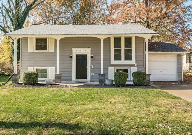 Photo of 409 Coventry Ln, Manchester, MO 63021