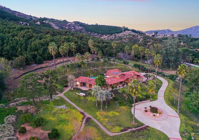 Photo of 1951 Cloverdale Rd, Escondido, CA 92027
