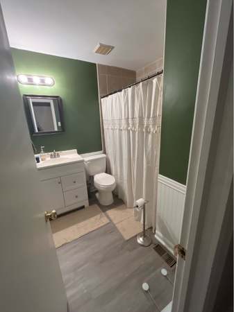 Property at 118 Cove Rd, Newport News, VA 23608, 3 beds, 2 baths