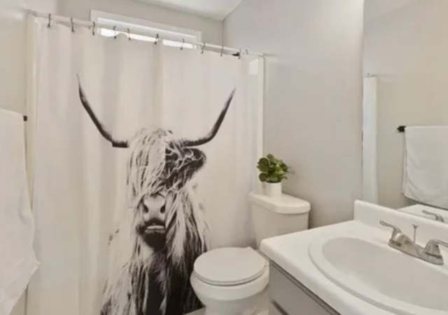 Photo of 2180 Ashton Dr, Roswell, GA 30076