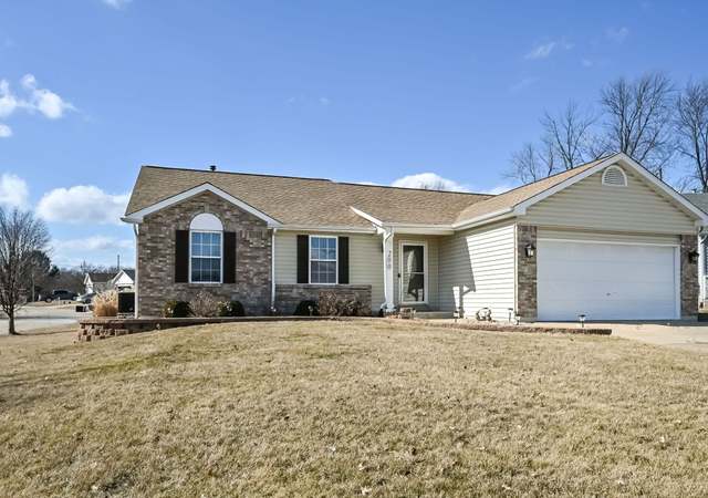 Photo of 200 Lindys Landing Ct, St Peters, MO 63376