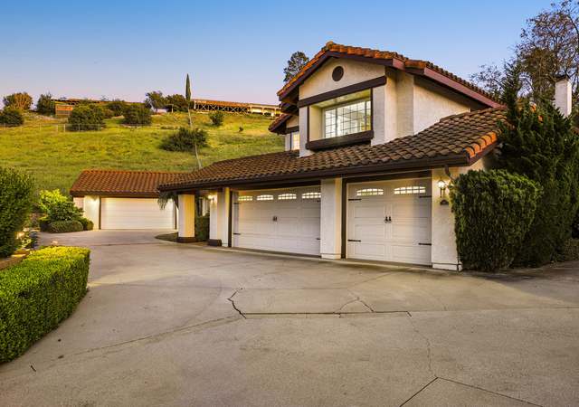 Photo of 748 Lynnmere Dr, Thousand Oaks, CA 91360