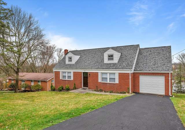 Photo of 121 E Highland Dr, Peters Twp, PA 15317