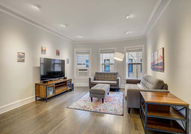 Photo of 828 Michigan Ave Unit C2, Evanston, IL 60202